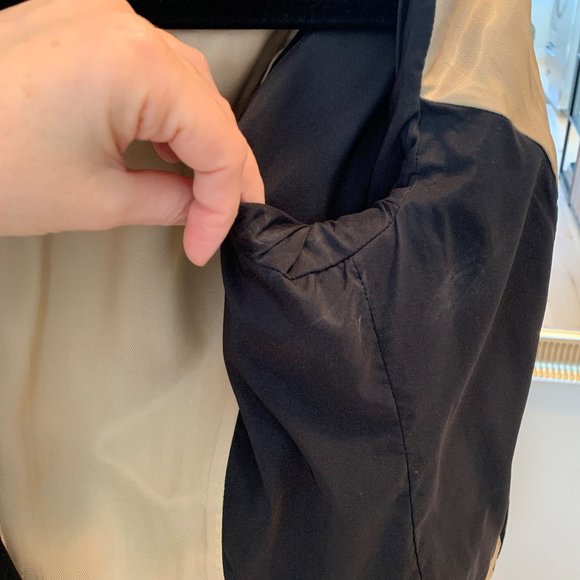 Blazer - Picture 4 of 6